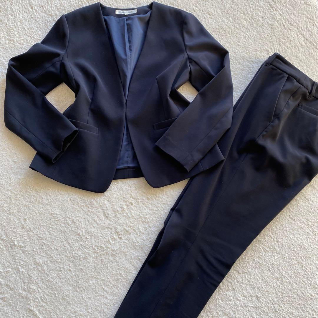 【美品】ナチュラルビューティベーシック パンツスーツ ノーカラー ネイビー Ｍ