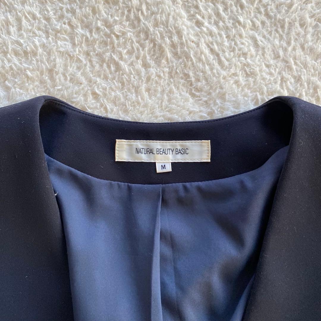 【美品】ナチュラルビューティベーシック パンツスーツ ノーカラー ネイビー Ｍ