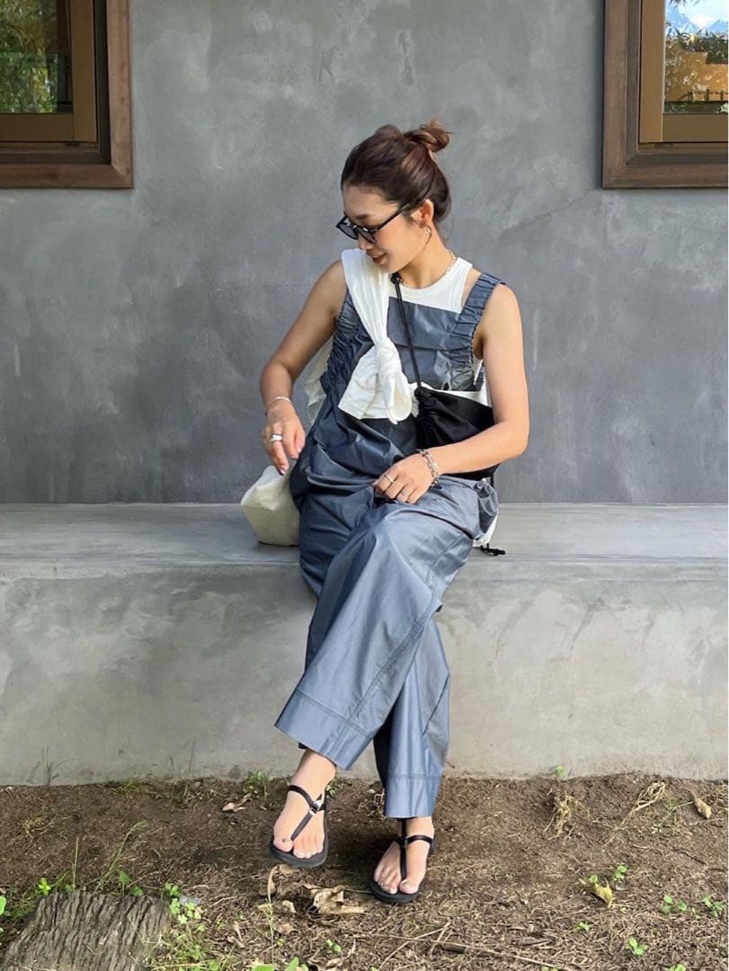 新品　トゥデイフル　 サイドギャザーコンビネゾン　サロペット　スザンヌ着用