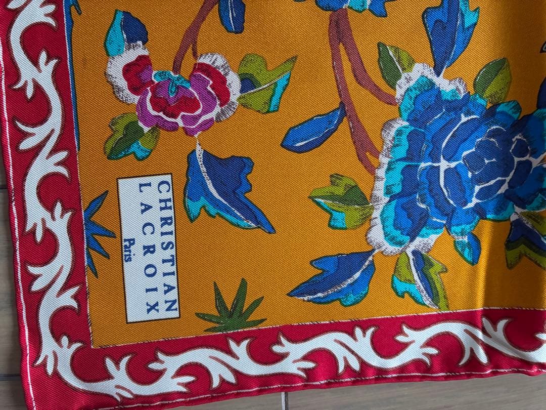 クリスチャンラクロワ　スカーフ