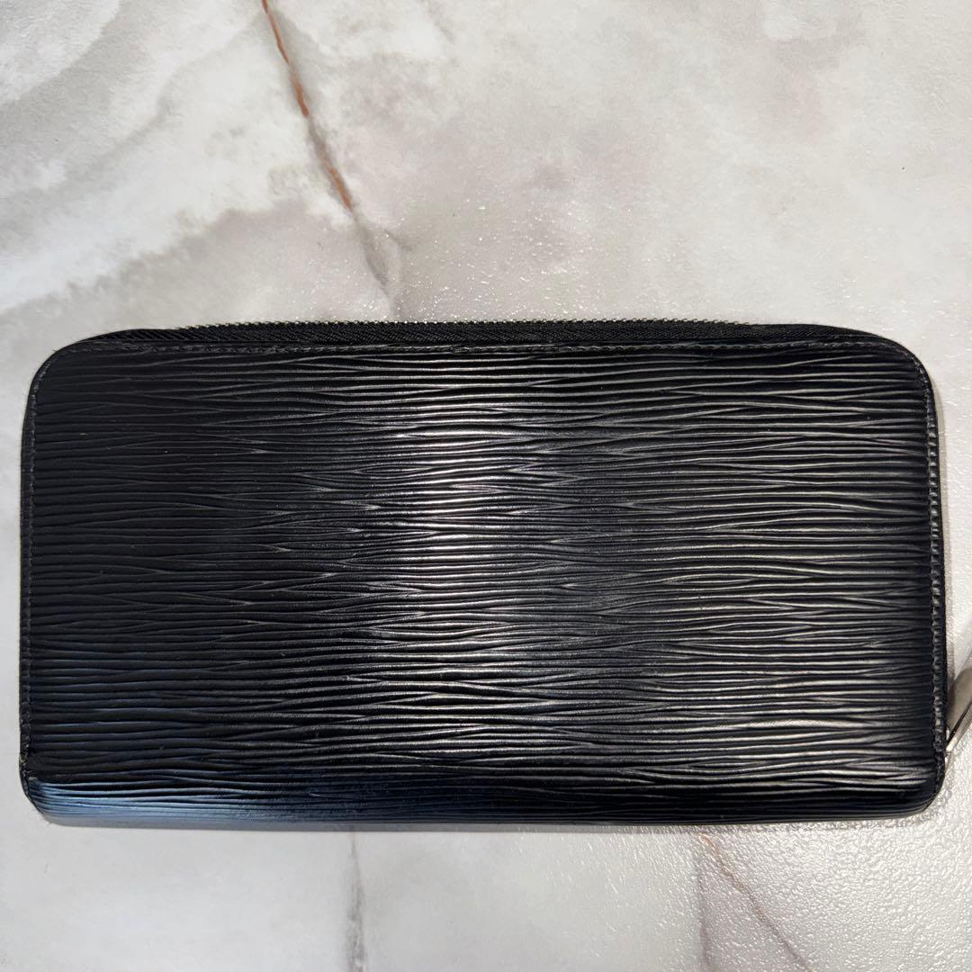 LOUIS VUITTON エピ ジッピーウォレット カード入れ12枚