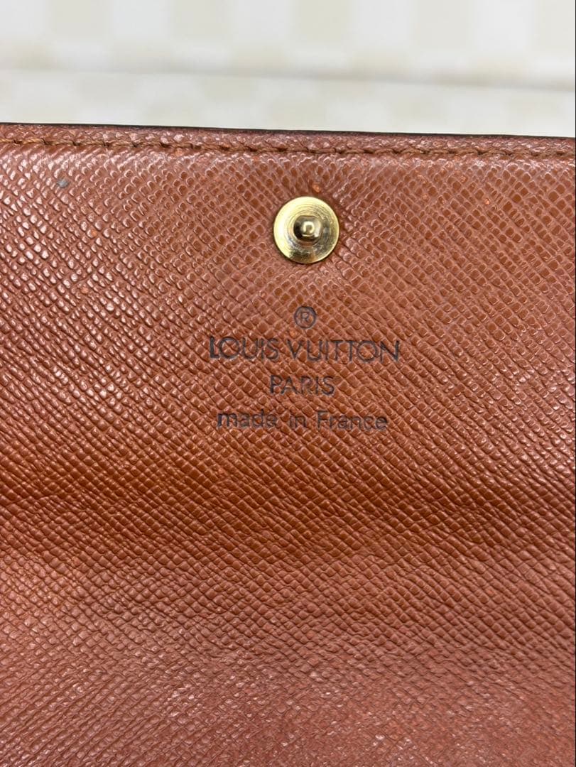 極美品　LOUIS VUITTON ルイヴィトン　長財布　二つ折り　M06
