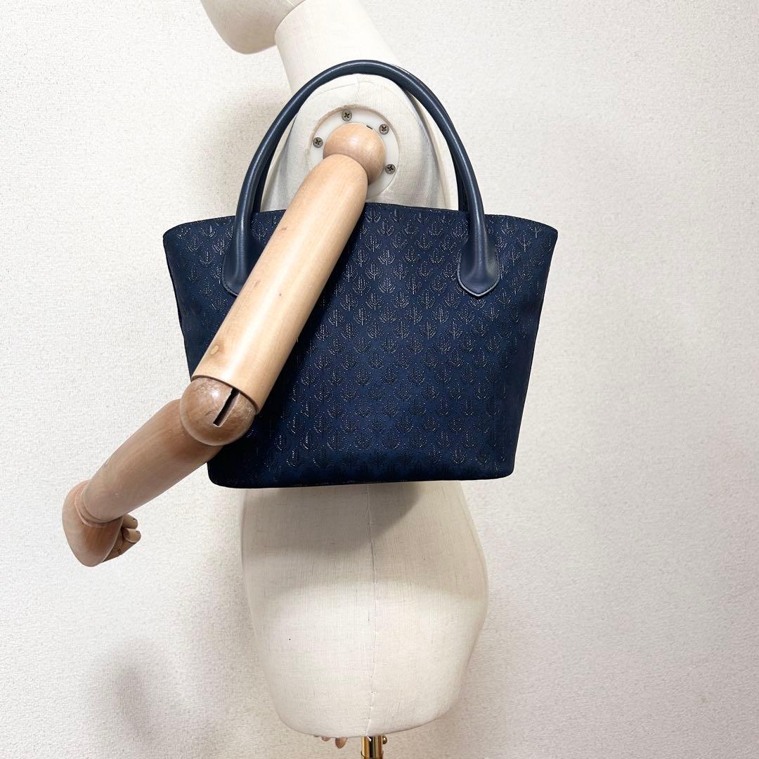 A818【美品】印傳屋 トートバッグ 肩掛け 濃紺 ジャガード 和柄 自立