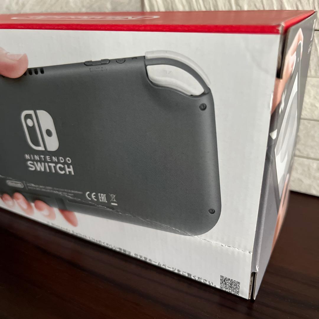 Nintendo Switch Lite &ソフト「大乱闘スマッシュブラザーズ」