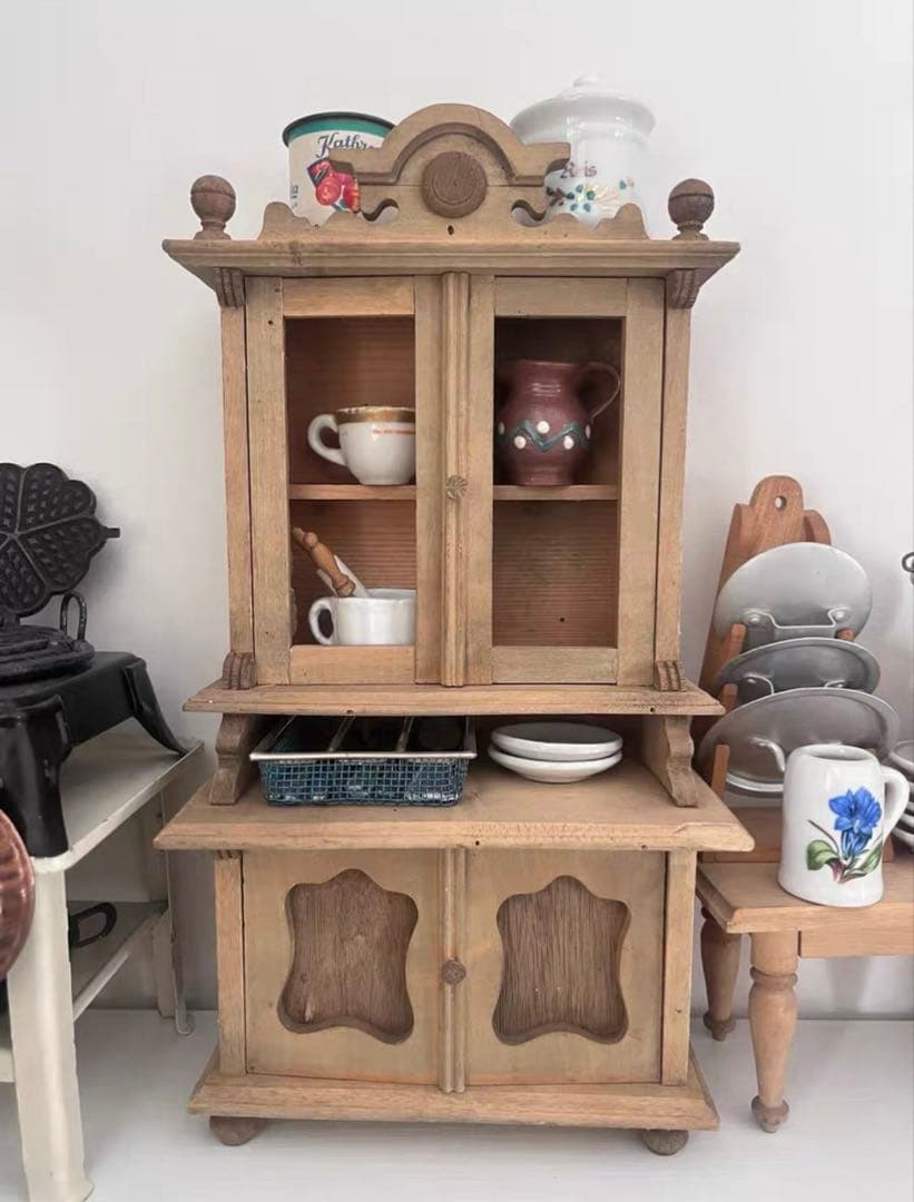 アンティーク　ミニチュアキャビネット