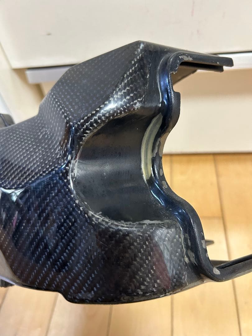 Ｖ１２５Ｓカーボン３点