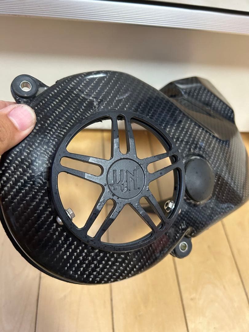 Ｖ１２５Ｓカーボン３点