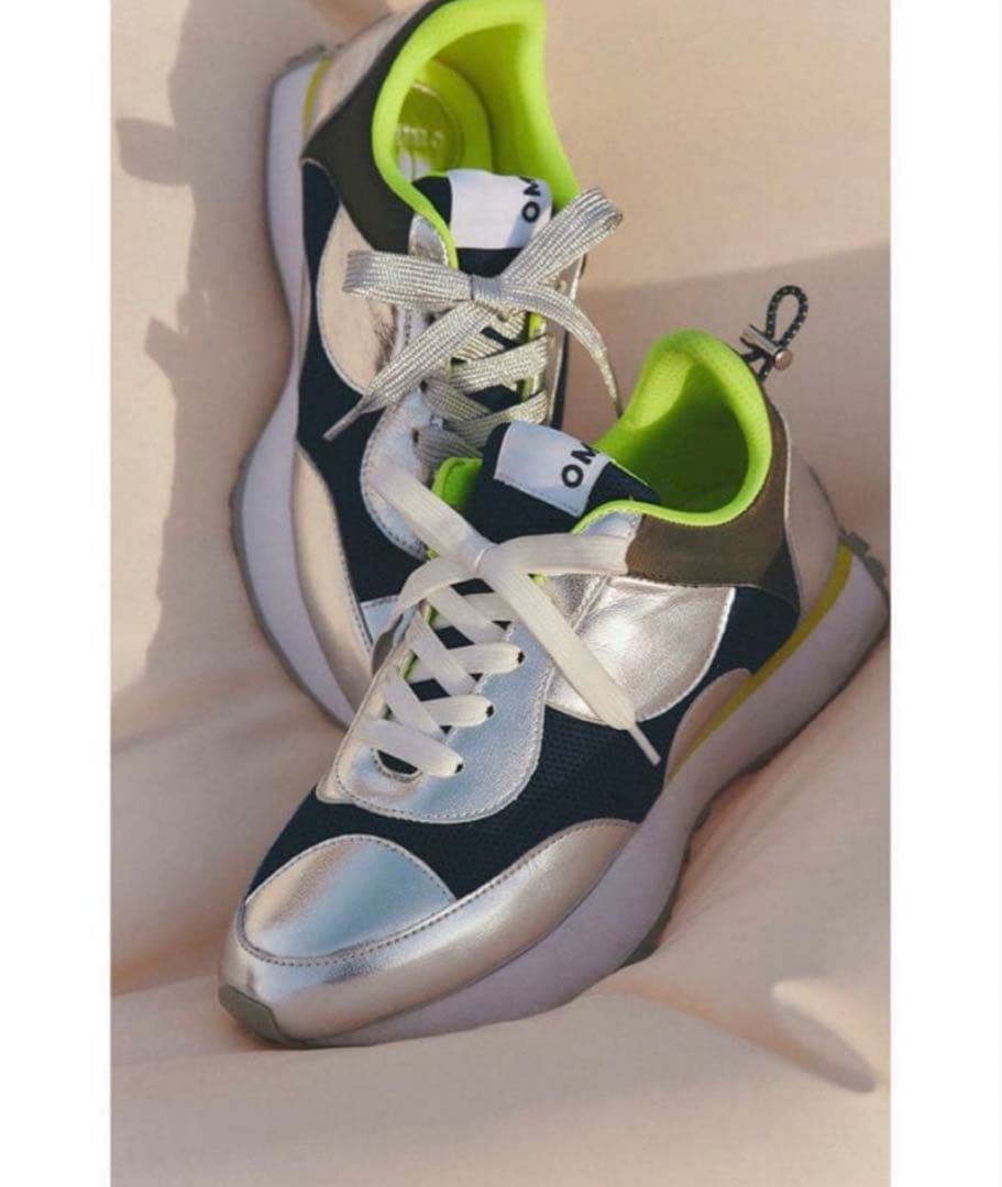 靴 OMMO CIRCLE CUTTING LLIC SNEAKERS 37