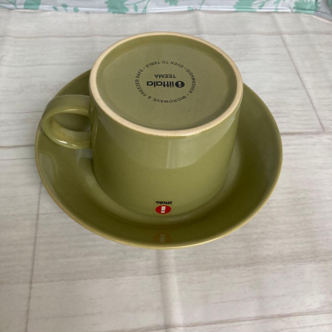未使用　 TEEMA オリーブグリーン　カップ＆ソーサー　プレート
