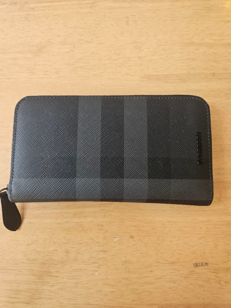 Burberry ブラック チェック柄 長財布　バーバリー
