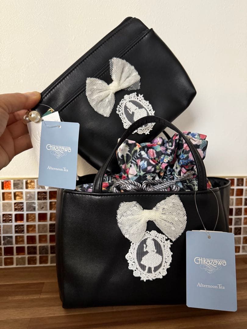 【未使用】アフタヌーンティー Alice✨バッグ ポーチ ディズニー 近沢レース