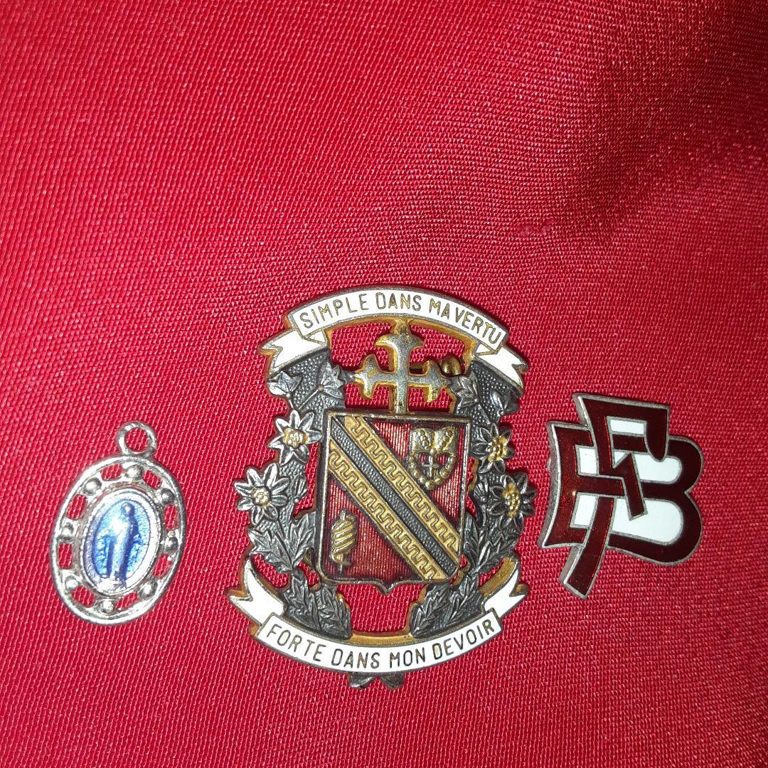 福岡雙葉校章、その他2つ