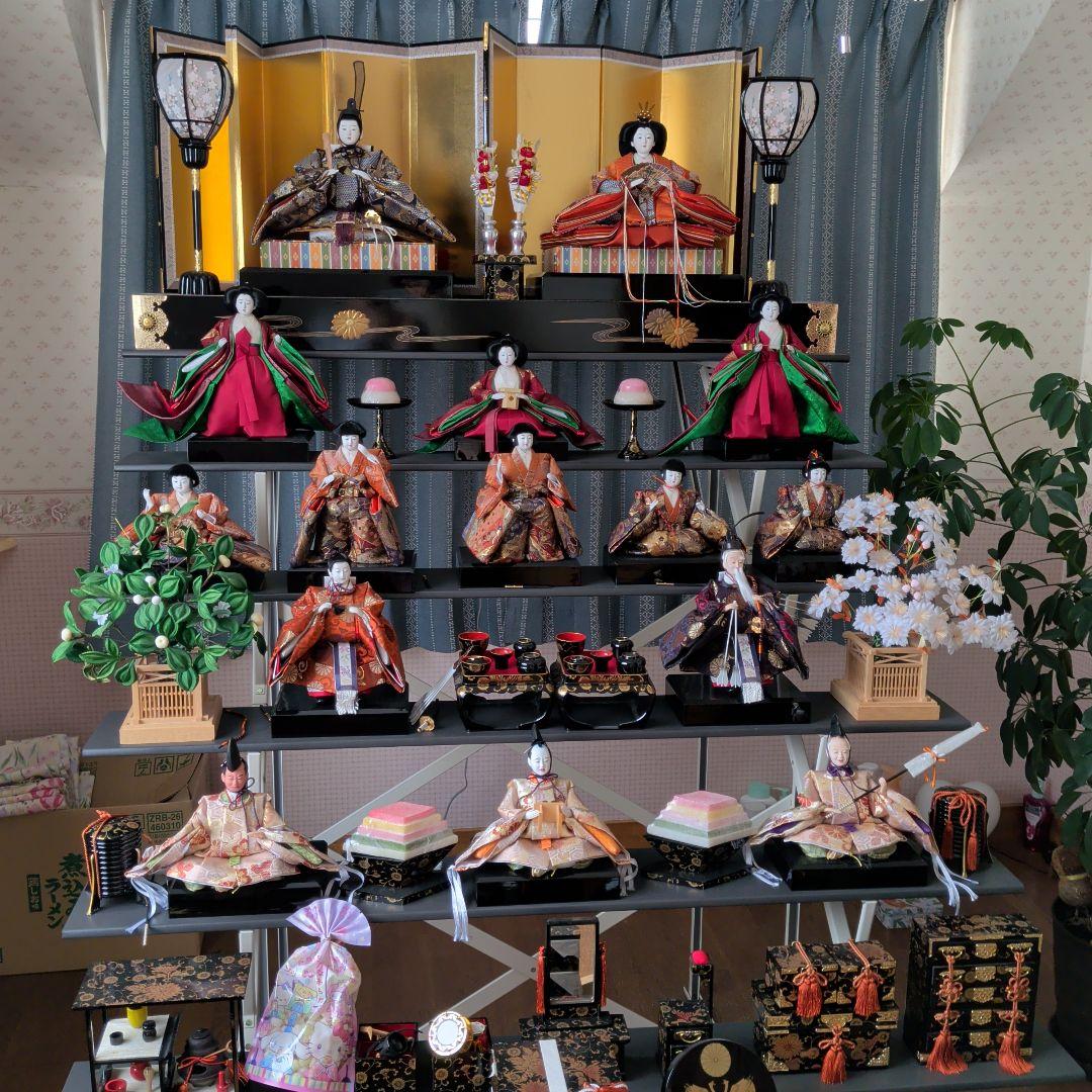 雛人形７段飾り　お値段交渉いたします。