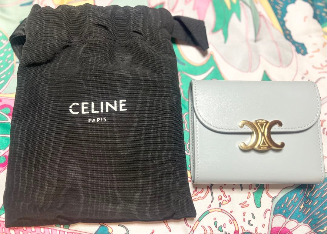 【値下げ】セリーヌ　財布　トリンオフ