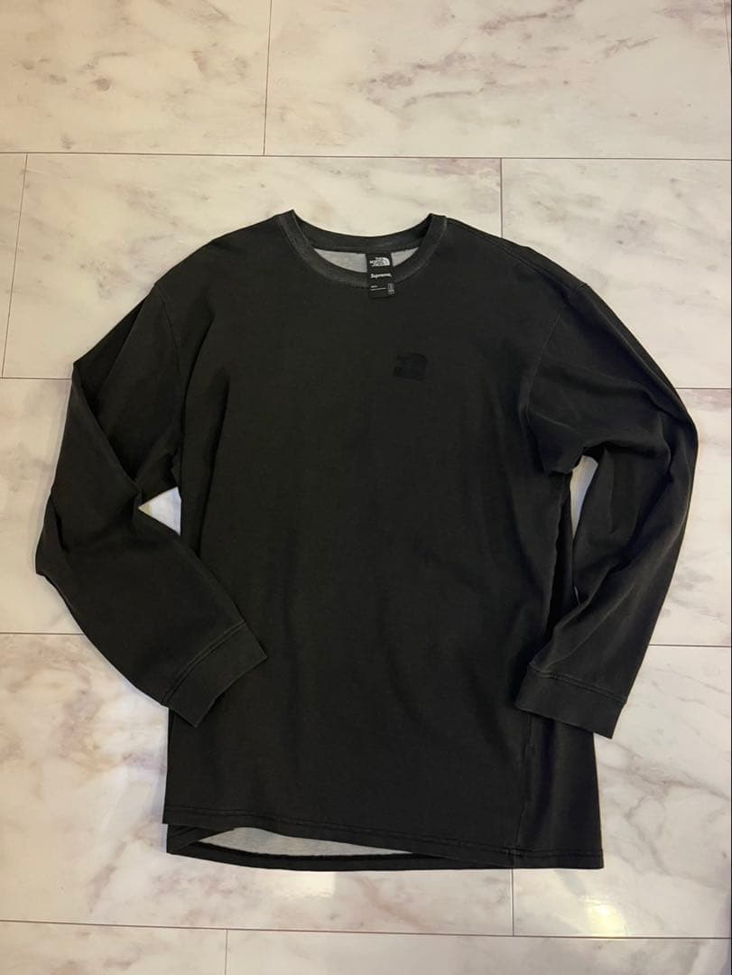 シュプリーム、ノースフェイス ロンT