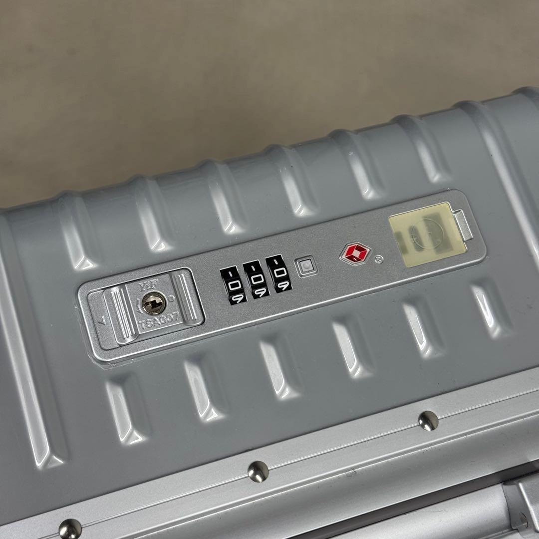 リベティ シルバー S 40L 機内持ち込み可能 Libetee