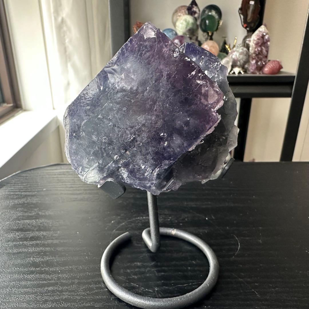 天然石水晶共生フローライトの原石　置物　鉱物NO.051715