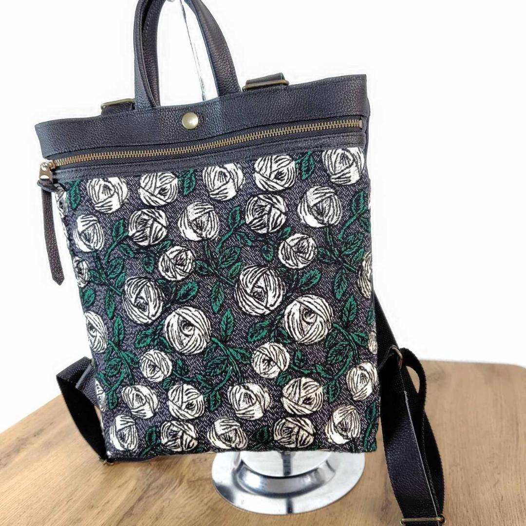 ミナペルホネン/2025rosyロージィーネイビ/牛革A4トートリュック