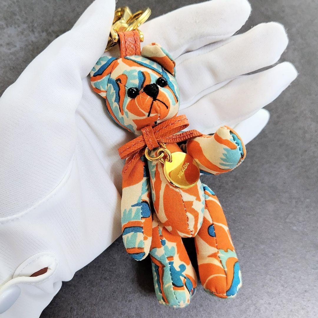 未使用保管品✨プラダ◇テディベアキーホルダー　レザーリボンゴールド金具オレンジ
