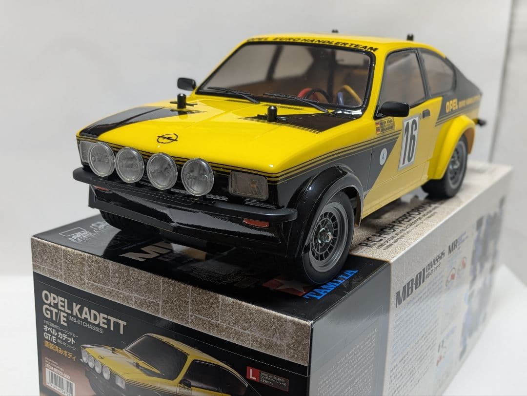 タミヤRC1/10オペルカデットGT/E 2.4Gファインスペックフルセット