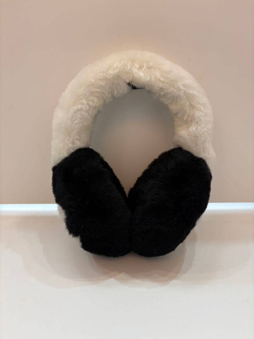 ぽん ☆正規品☆ 小松奈々♡CHANEL COCOネージュ イヤーマフ