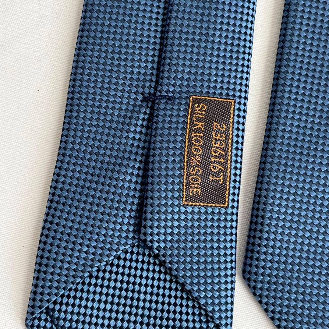 ✨未使用級✨　HERMES エルメス　ネクタイ　　シルク100% ブルー系