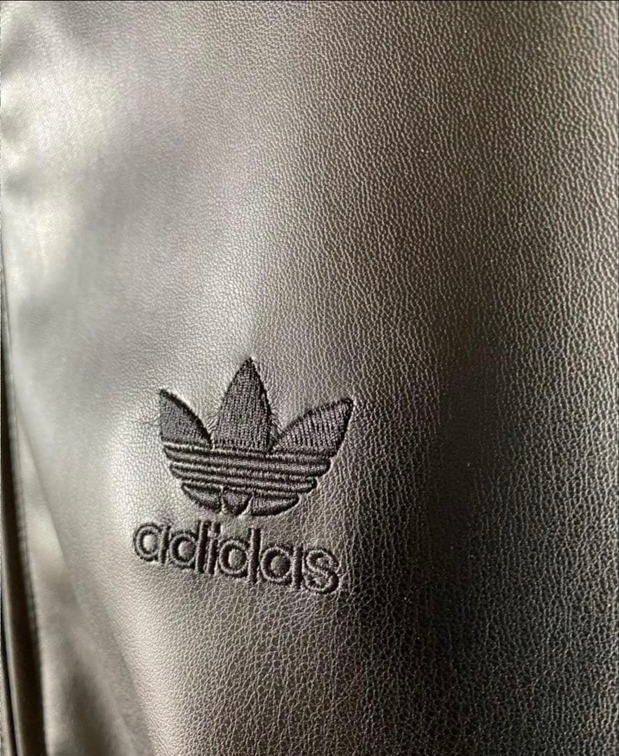 【美品&即完売品】Adidas originalsレザージャケット