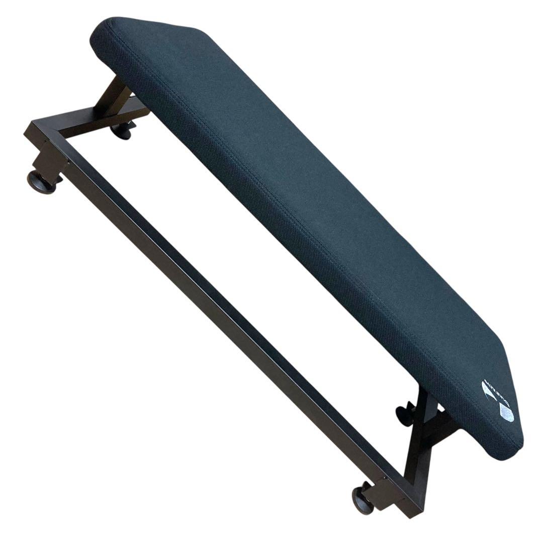 ✨美品✨ Bauhutteチルトフットレストワイド BFT-700-BK足置き台