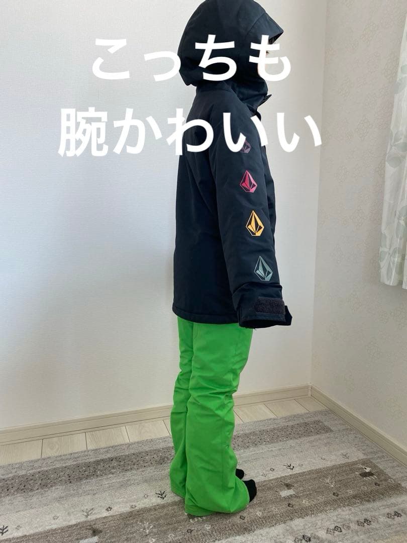 ボルコム　キッズウエア　XSかＳ