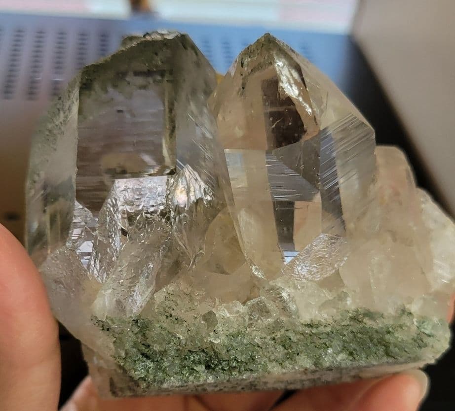 ！逸品！ヒマラヤ鉱山 湧水のような透明感！これぞマニハール水晶原石クラスター！