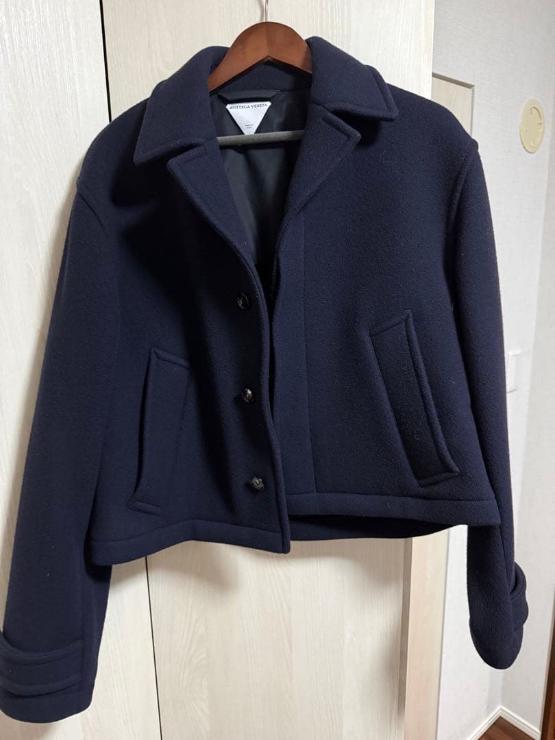 BOTTEGA VENETA メンズクロップドコート