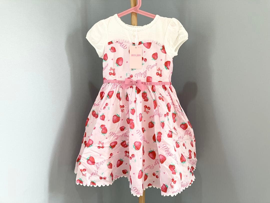 【新品】メゾピアノ いちご柄 パフスリーブ ワンピース ピンク 130cm