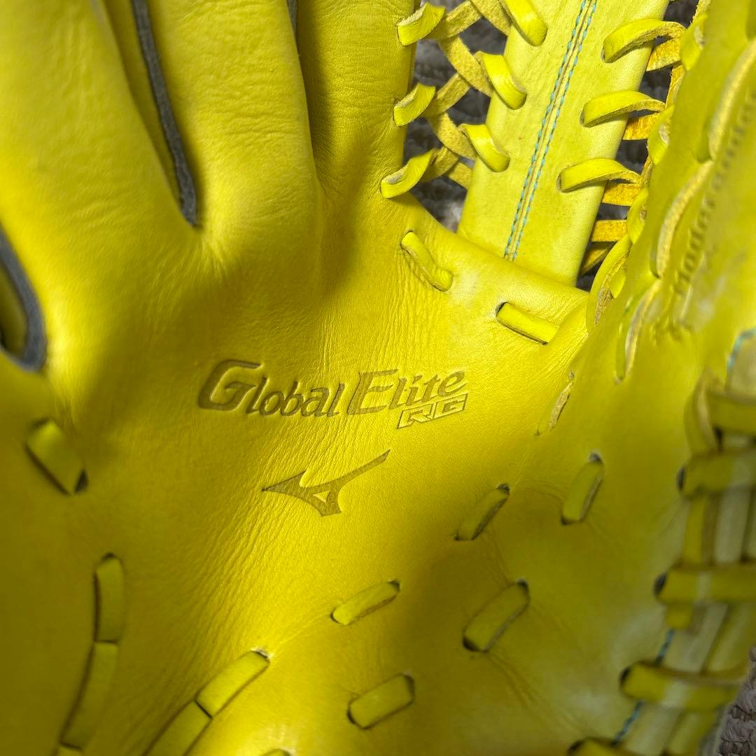 Mizuno Helcaton 02 硬式グローブ イエロー