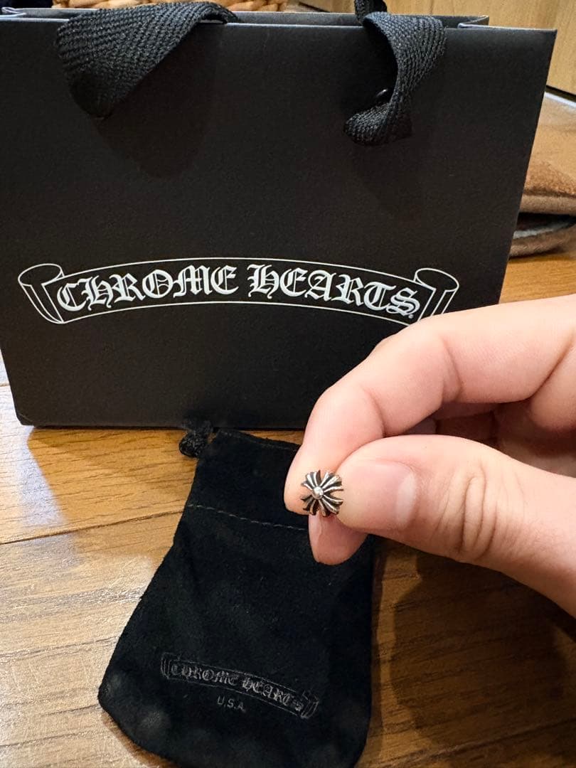 クロムハーツ chプラス スタッドピアス