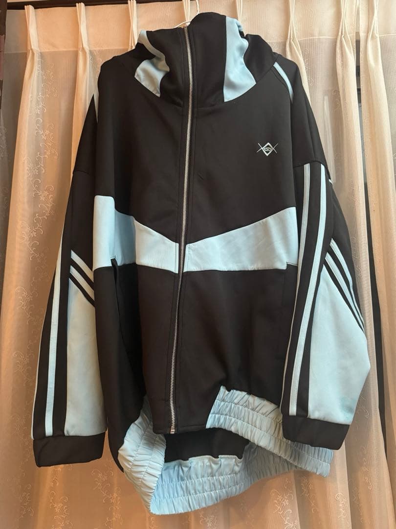 REFLEM レフレム　BIGライン切替パーカー　ブラック　ブルー