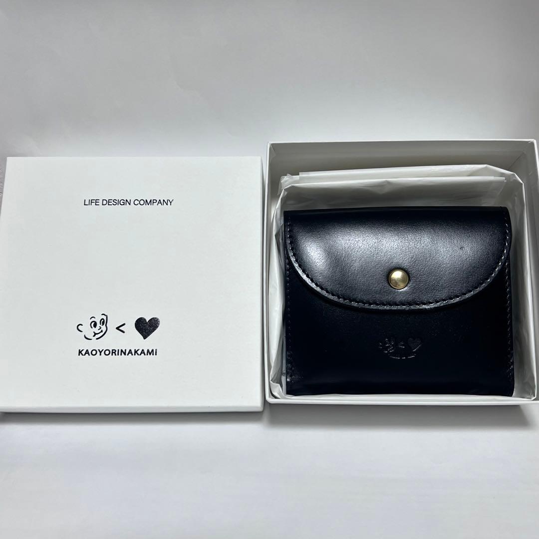kaoyorinakami 財布 black
