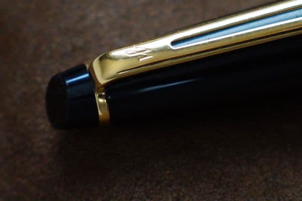 Waterman　 ウオーターマン　エキスパート　エッセンシャル　万年筆　黒