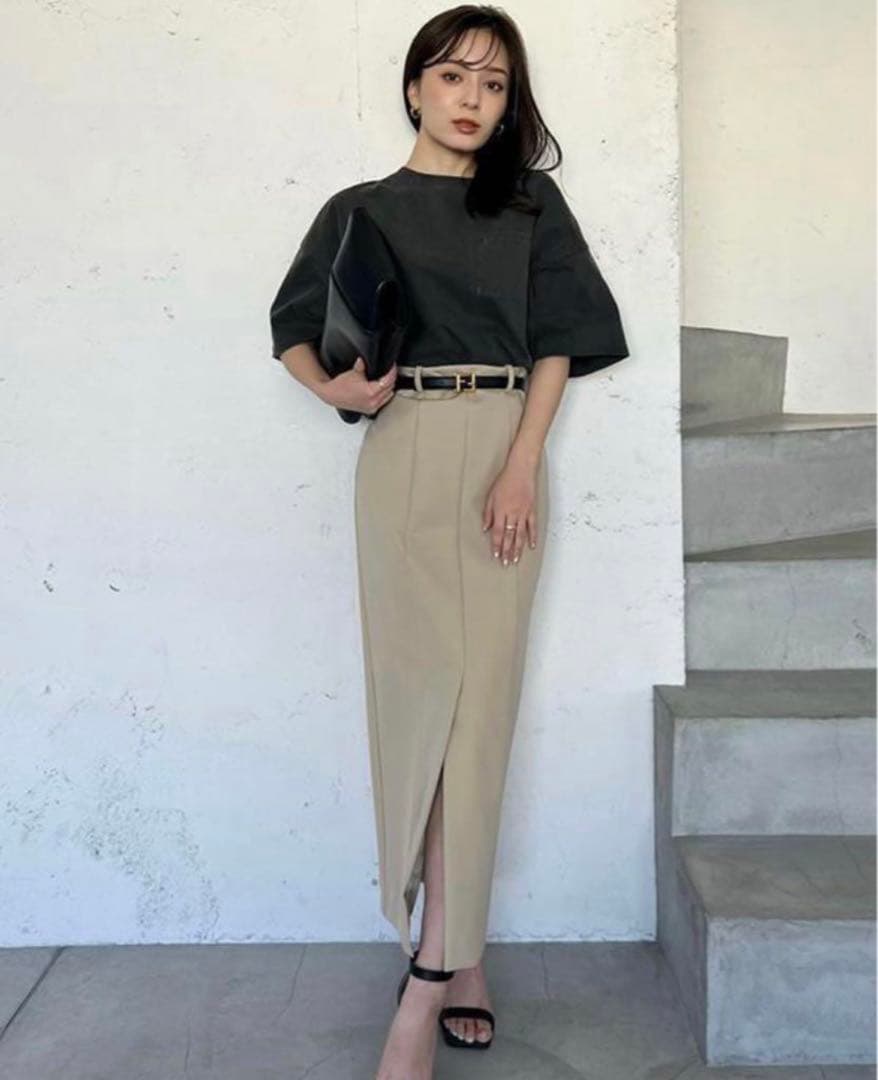 新品anuans フロントベンツパネルタイトスカート ベージュSサイズ