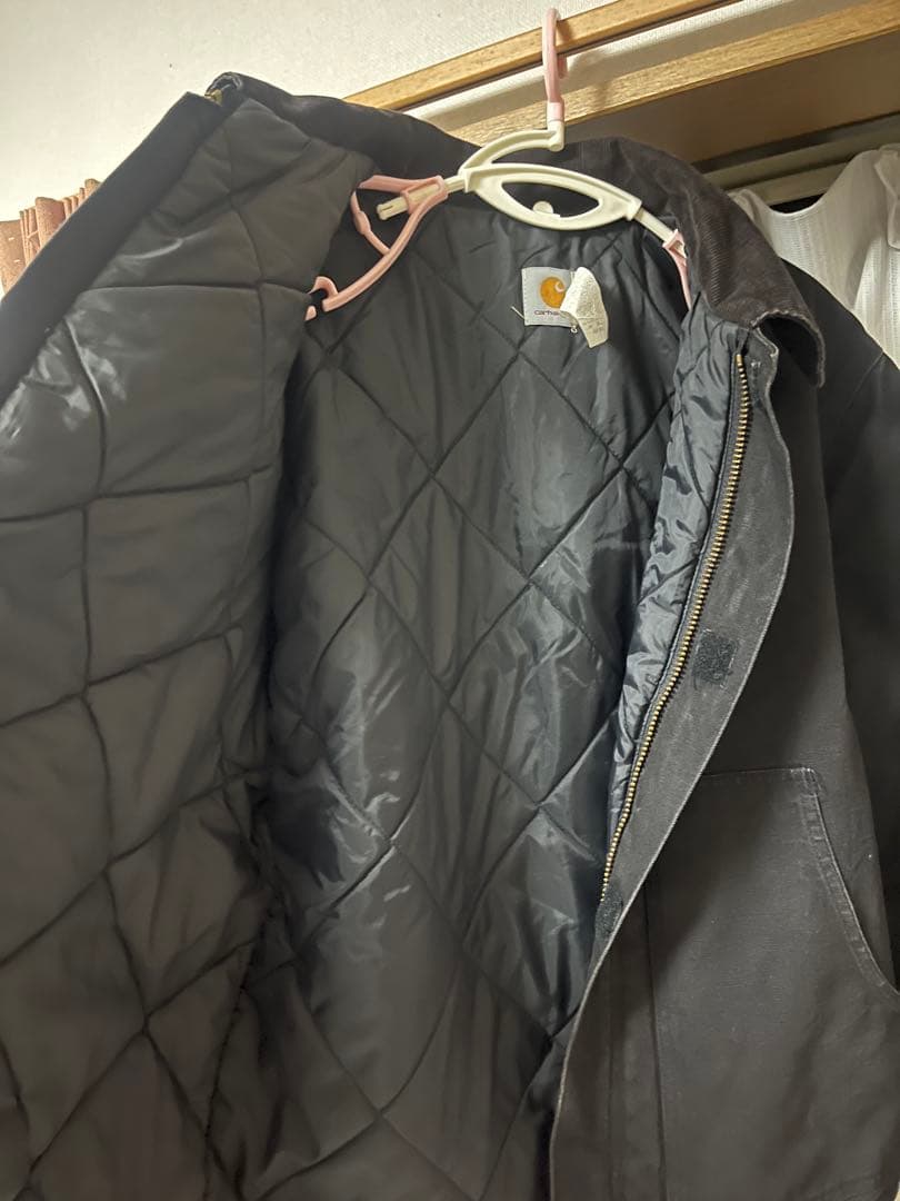 Carhartt ブラックジャケット