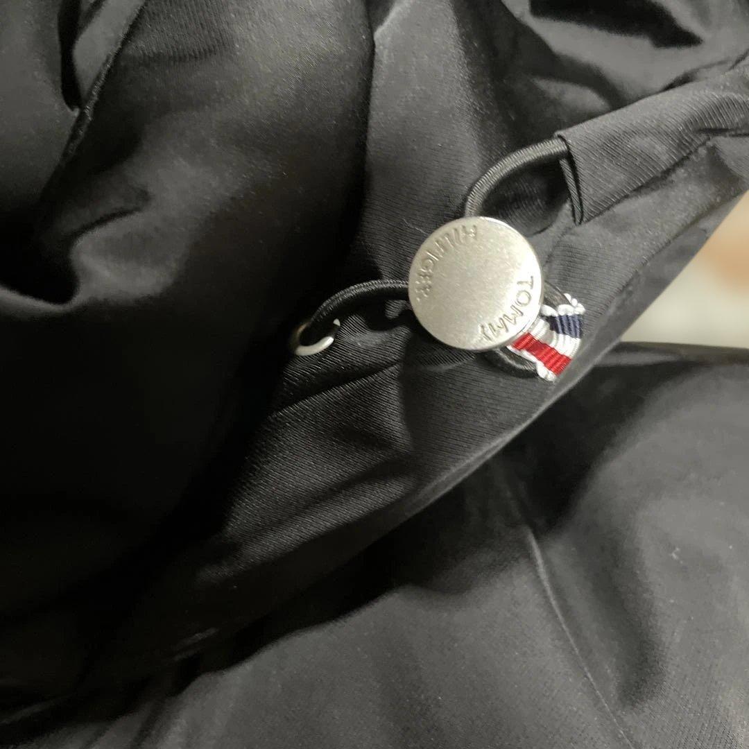 トミーヒルフィガー　レディース　ダウンジャケット　ダウン　黒　ブラック