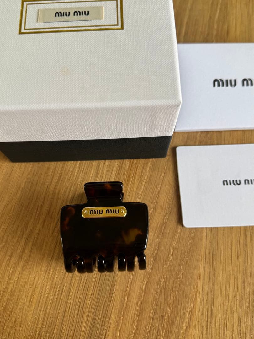MIU MIU ヘアクリップ べっ甲