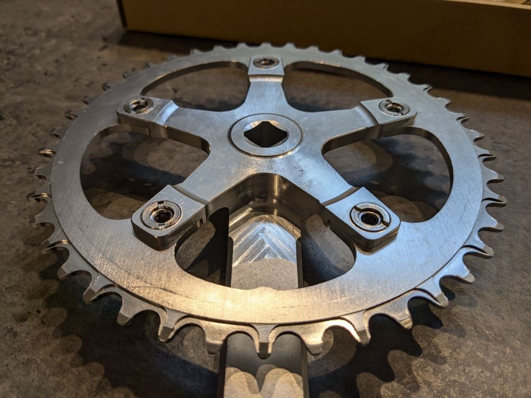 難有VELO ORANGE GRAND CRU クランクセット42Tナローワイド