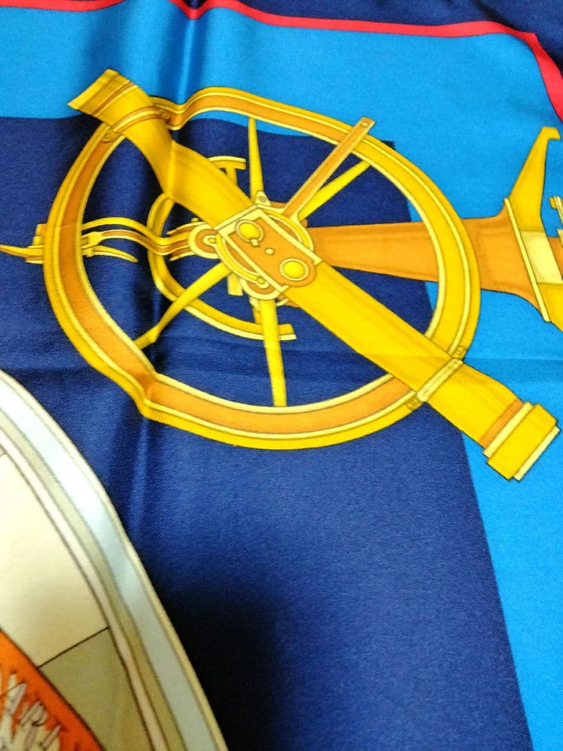 【美品】GUCCI グッチ　大判シルクスカーフ　望遠鏡　天体図