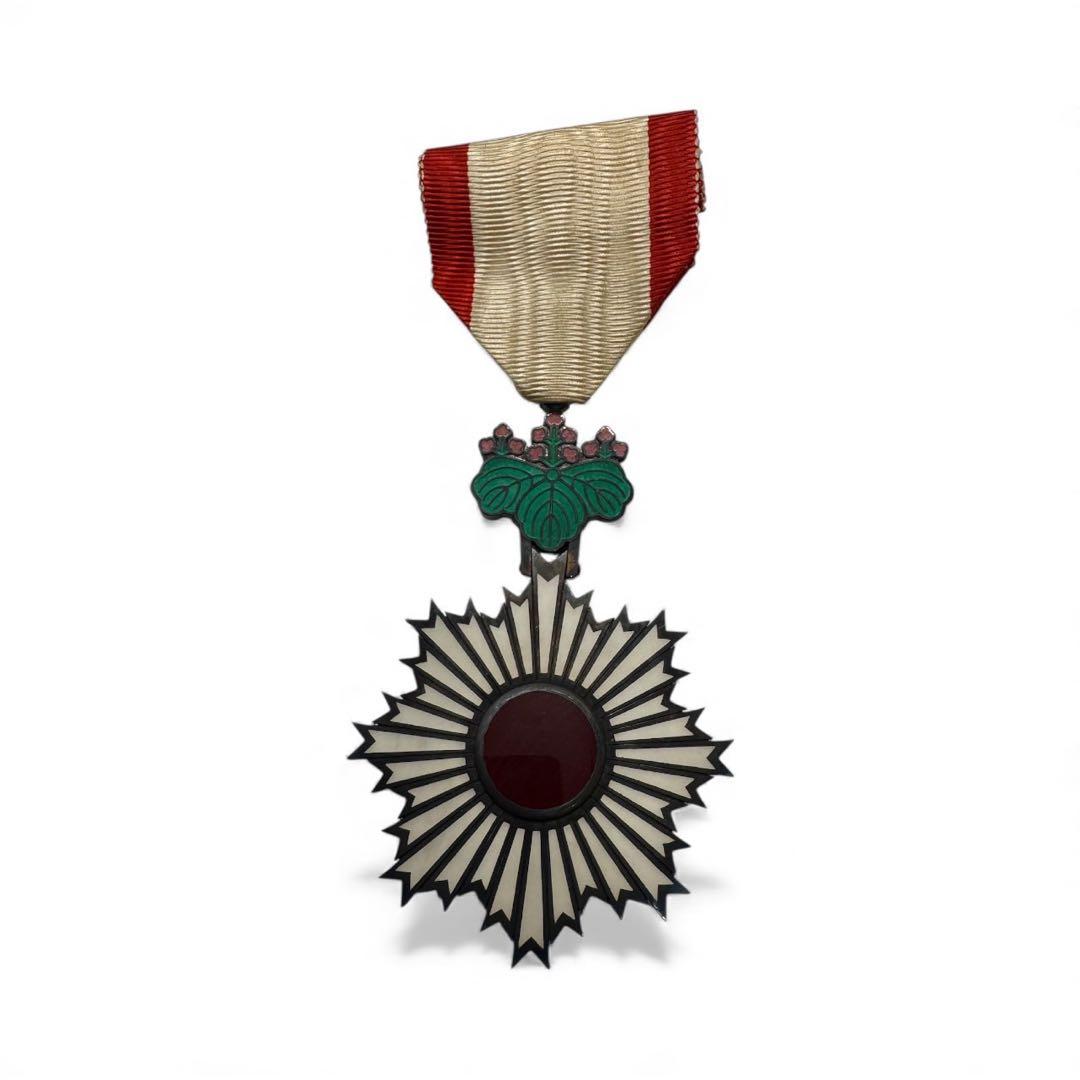 勲五等双光旭日章 旧日本軍 大日本帝国 勲章 徽章 紀章 略綬・ ケース付②