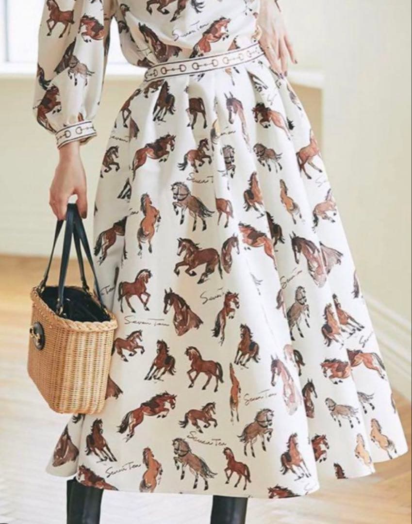 セブンテン　ホースプリントスカート S 試着のみ