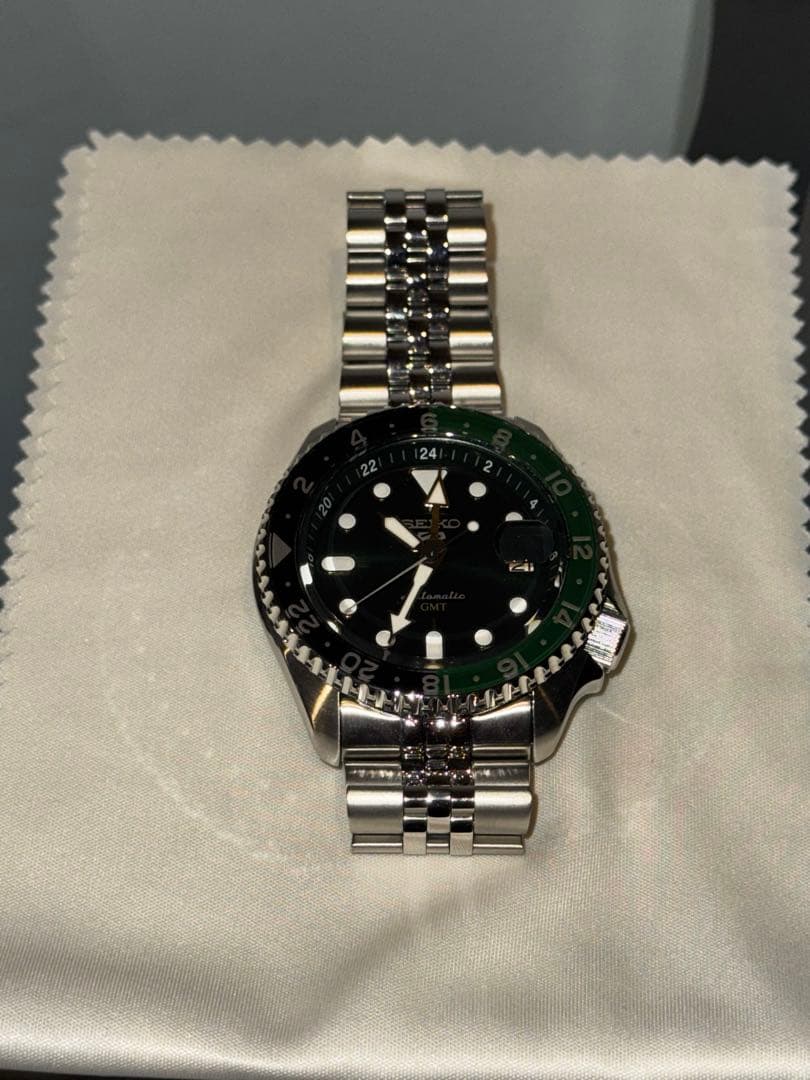 【美品・箱保証書付】SEIKO 5 Sports GMT SBSC019自動巻き