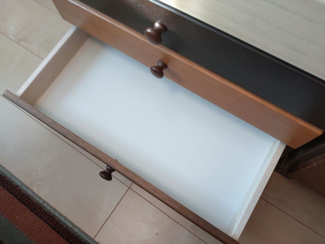 ニトリ　8段木目調ローチェスト（ダークブラウン）