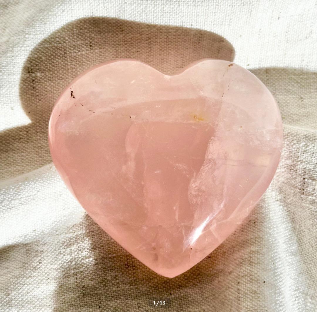 【ローズ クォーツ】　ハート シェイプ ③ スタンド付　ブラジル産