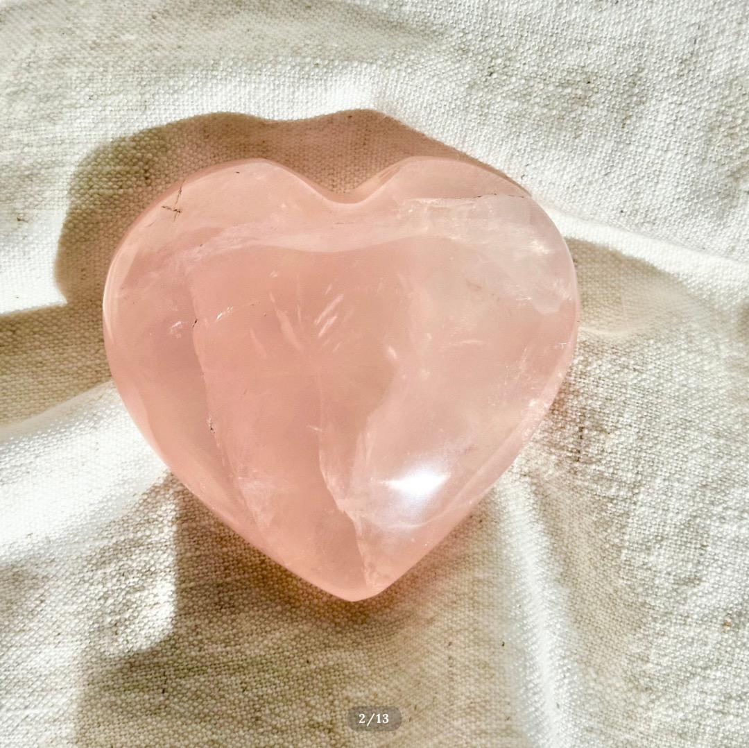 【ローズ クォーツ】　ハート シェイプ ③ スタンド付　ブラジル産