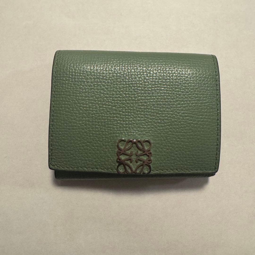 LOEWE グリーン 三つ折り財布